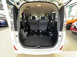 Used 2026 Toyota Voxy White - Interior and Exterior details 20