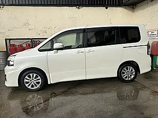 Used 2026 Toyota Voxy Zs Noah White - Interior and Exterior details 3
