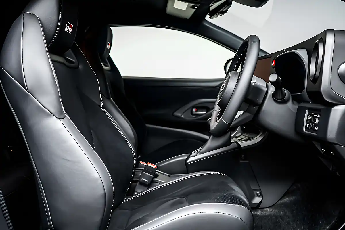 Used 2026 Toyota Yaris Gr Aero Performance Precious Metal - Interior and Exterior details 6
