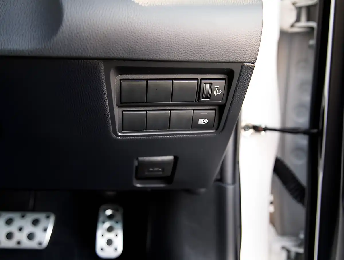 Used 2026 Toyota Yaris Gr Sport White - Interior and Exterior details 11