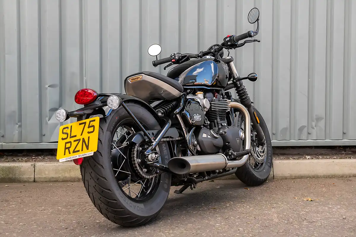 Used 2026 Triumph Bonneville Bobber Ex-Demo Jet Black - Interior and Exterior details 13