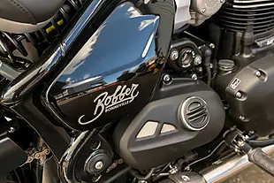Used 2026 Triumph Bonneville Bobber Ex-Demo Jet Black - Interior and Exterior details 17