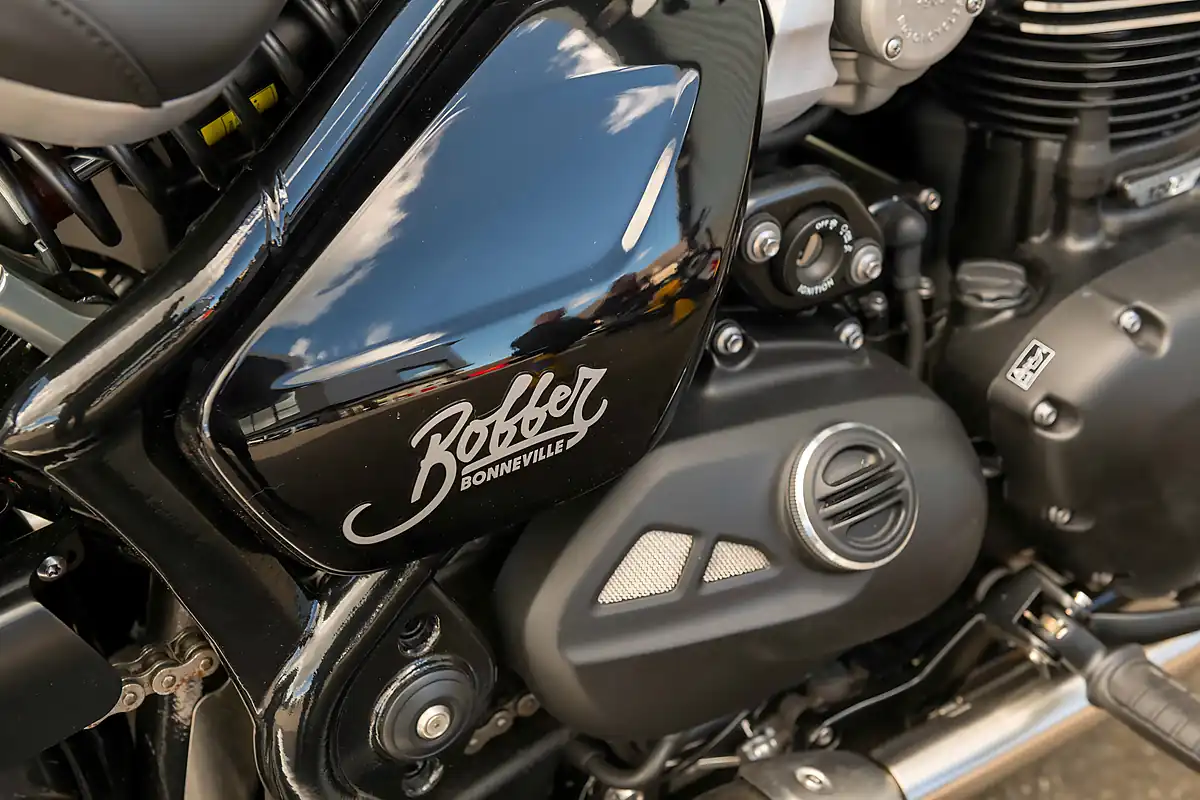 Used 2026 Triumph Bonneville Bobber Ex-Demo Jet Black - Interior and Exterior details 17
