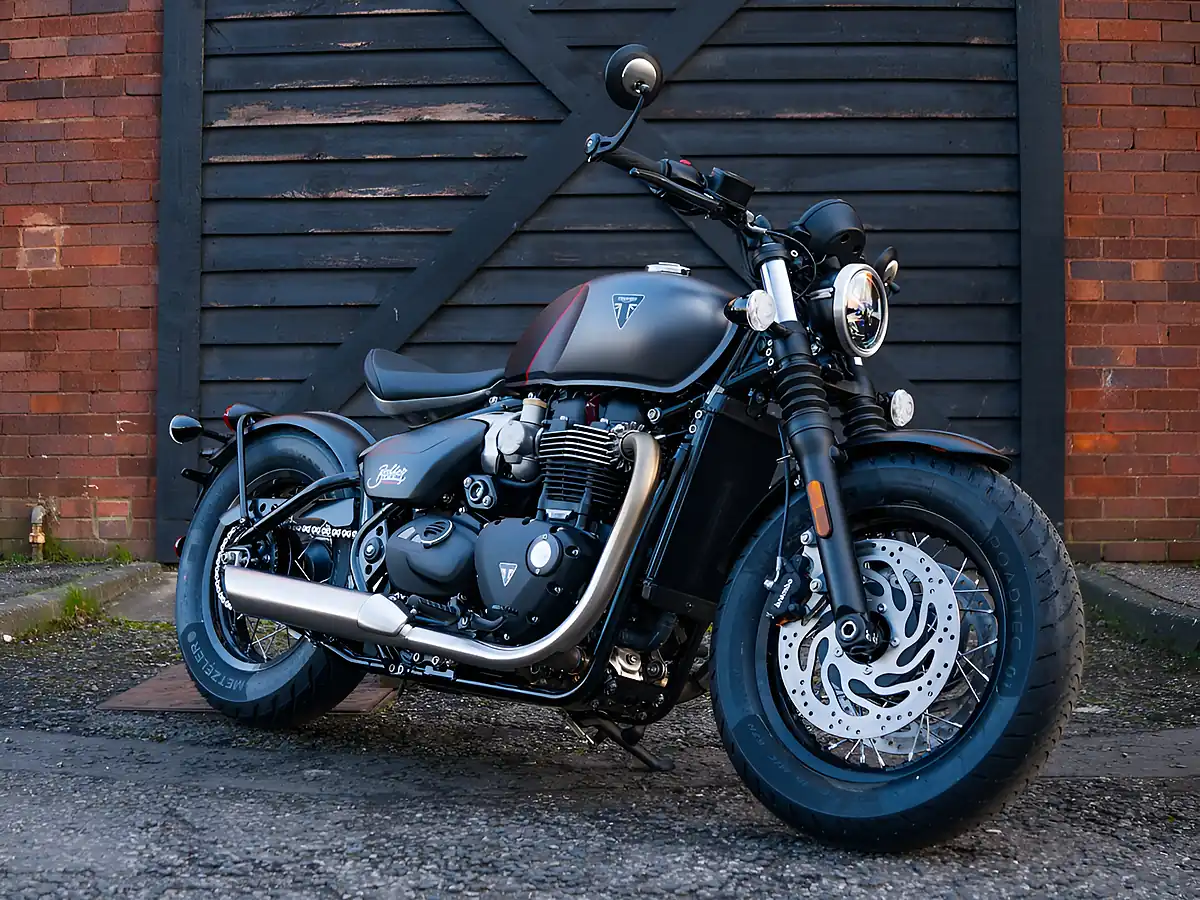 Used 2026 Triumph Bonneville Bobber Satin Mineral Grey - Front View
