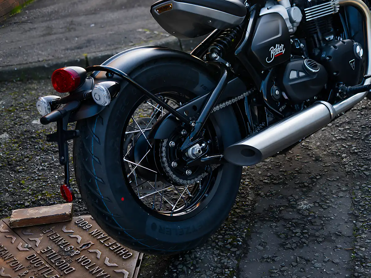 Used 2026 Triumph Bonneville Bobber Satin Mineral Grey - Interior and Exterior details 18