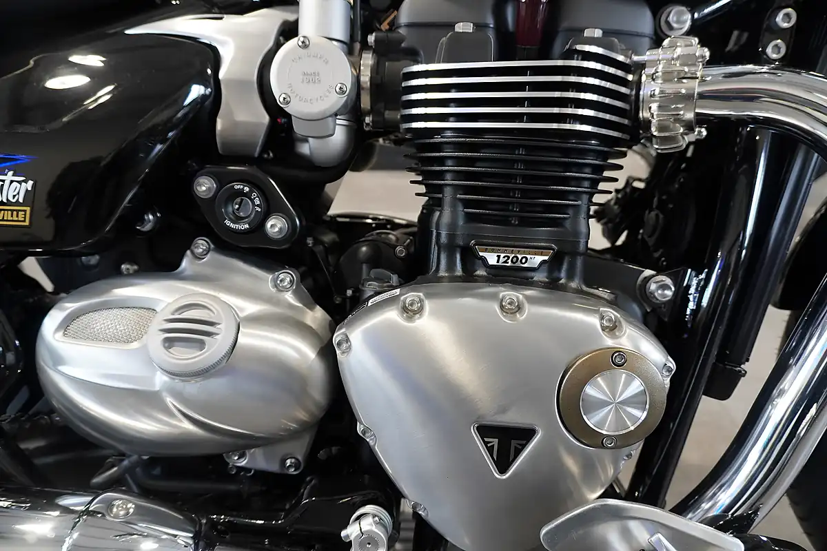 Used 2026 Triumph Bonneville Speedmaster Black/ White - Interior and Exterior details 10