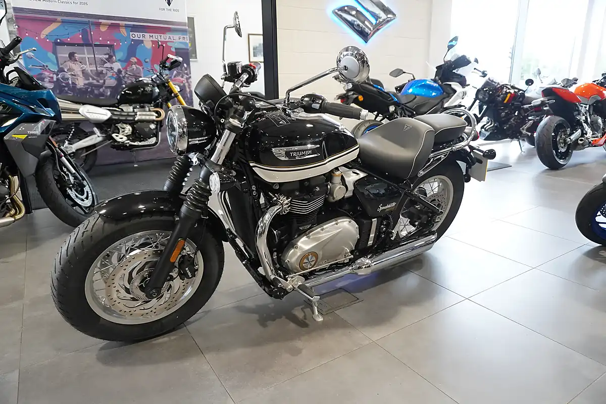 Used 2026 Triumph Bonneville Speedmaster Black/ White - Interior and Exterior details 6