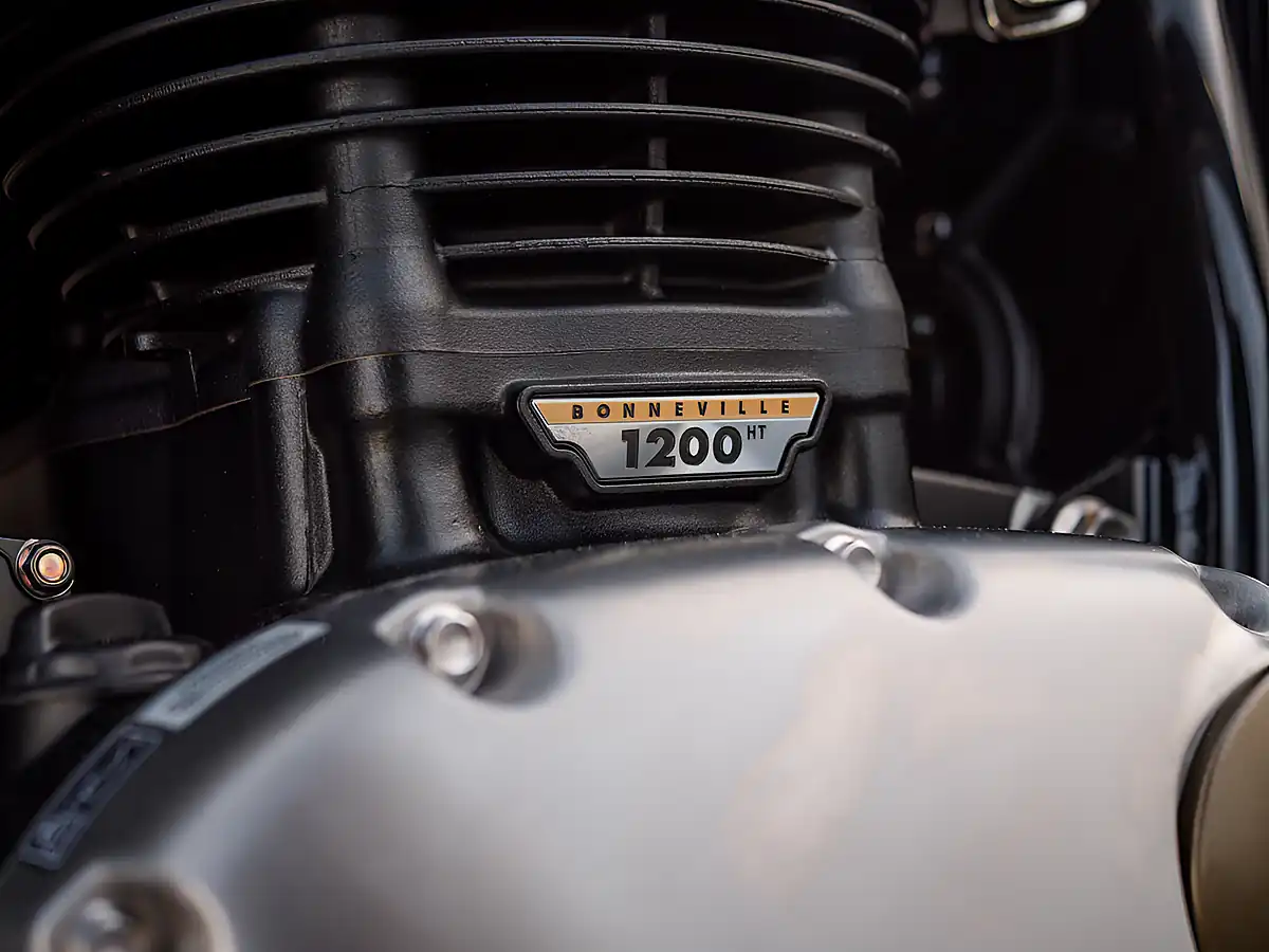 Used 2026 Triumph Bonneville Speedmaster Carnival Red - Interior and Exterior details 11