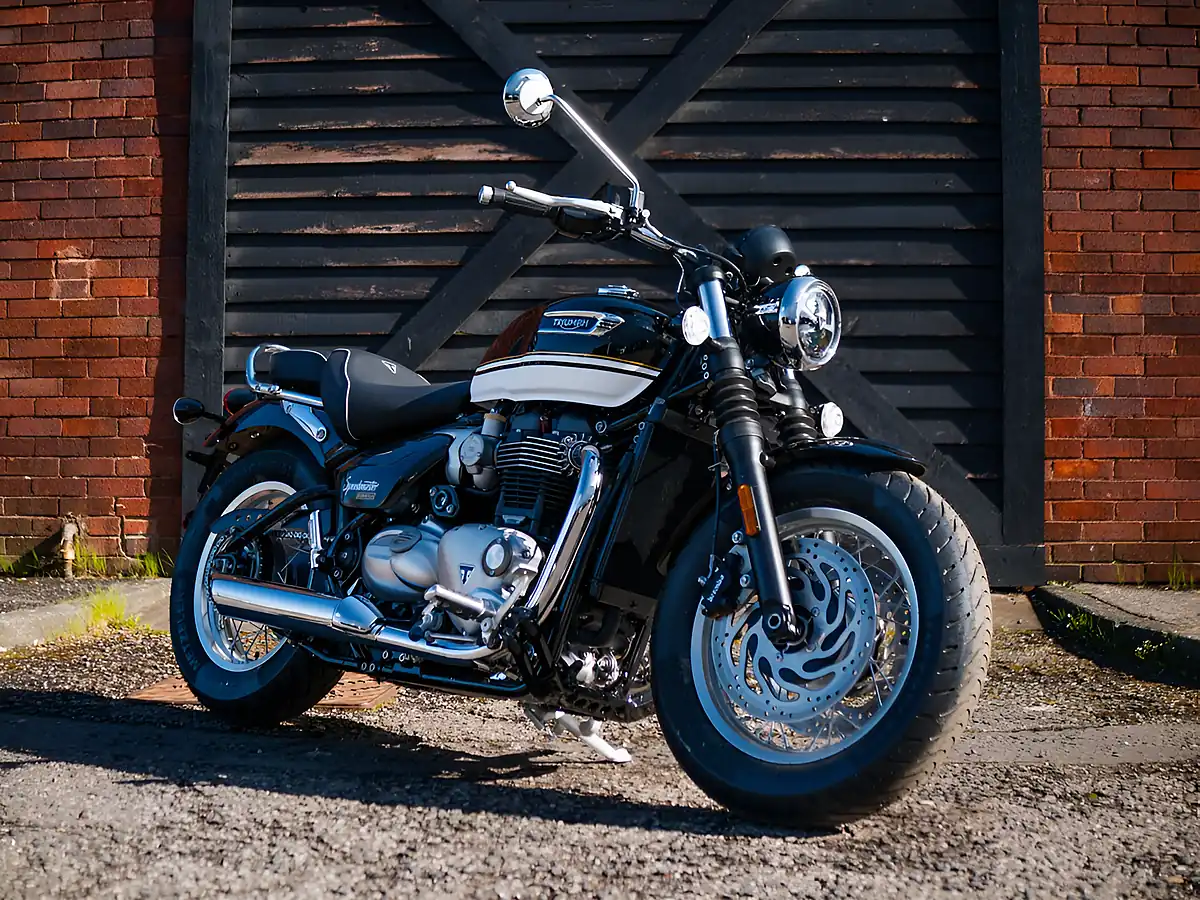 Used 2026 Triumph Bonneville Speedmaster Crystal White / Sapphire Black - Front View