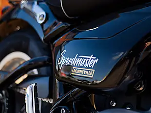 Used 2026 Triumph Bonneville Speedmaster Crystal White / Sapphire Black - Interior and Exterior details 11