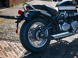 Used 2026 Triumph Bonneville Speedmaster Crystal White / Sapphire Black - Interior and Exterior details 14