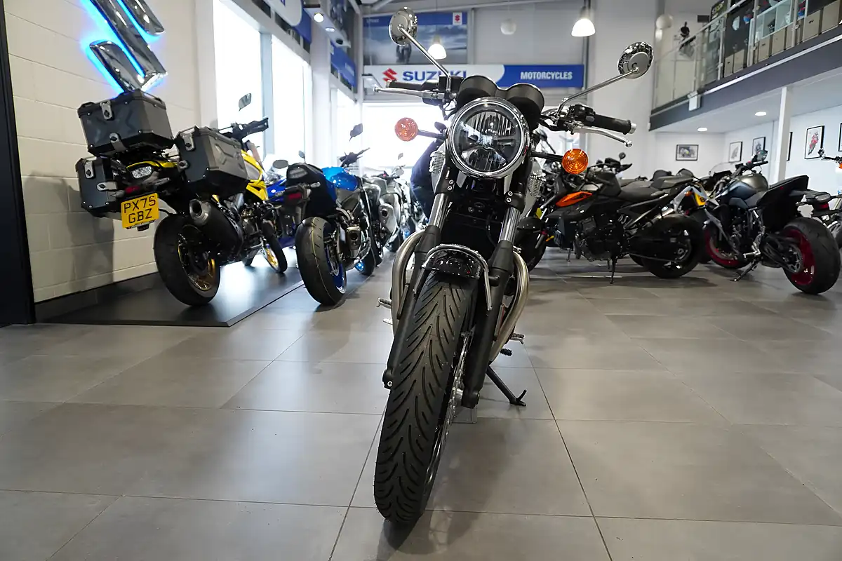 Used 2026 Triumph Bonneville T100 Snowdonia White/ Black - Interior and Exterior details 3