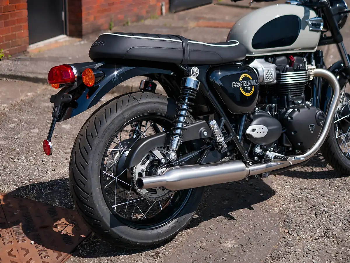 Used 2026 Triumph Bonneville T100 Stone Grey - Interior and Exterior details 12