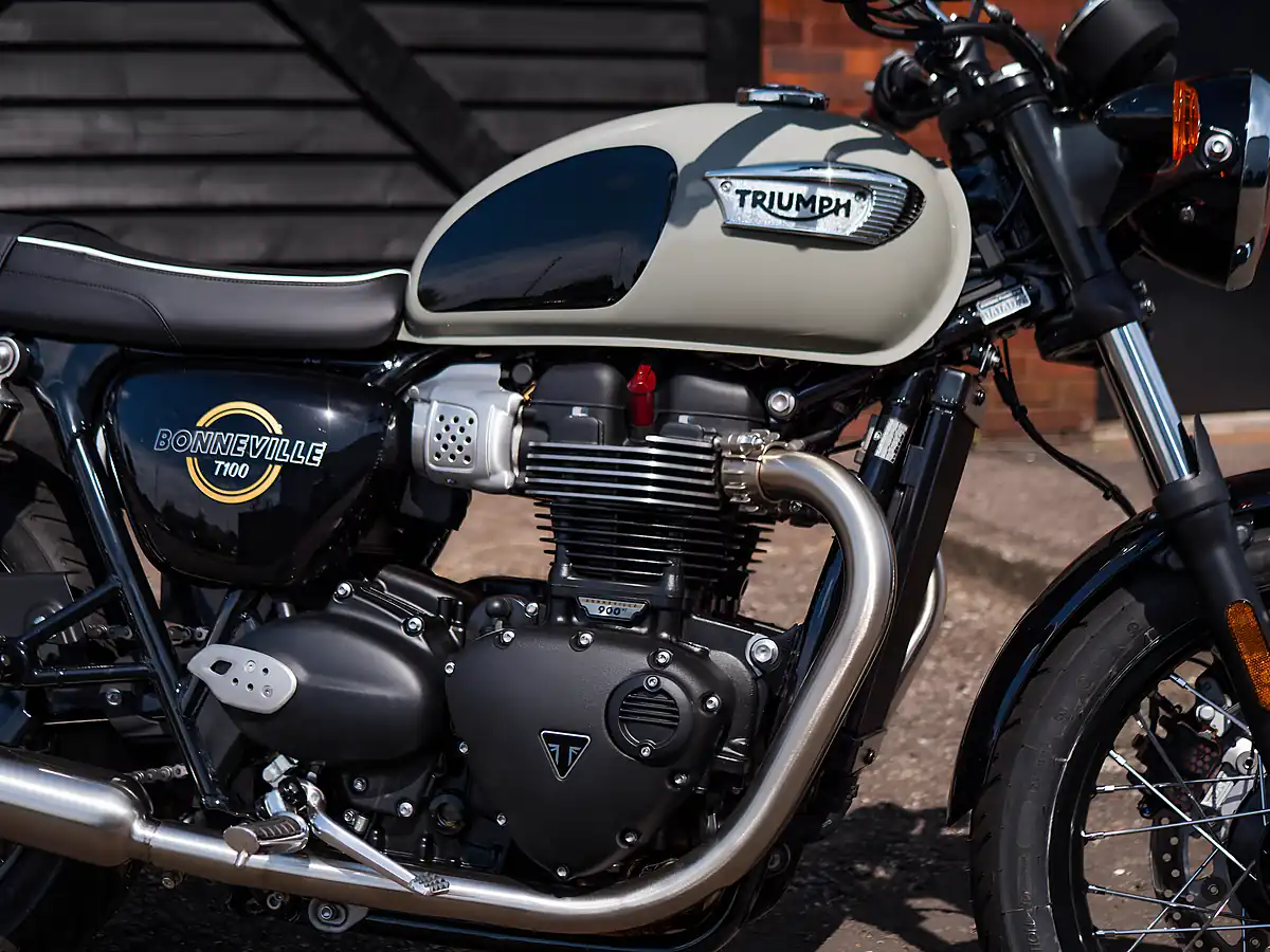 Used 2026 Triumph Bonneville T100 Stone Grey - Interior and Exterior details 7