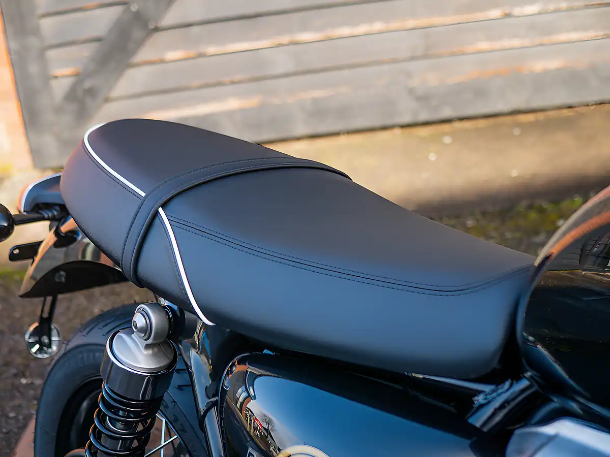 Used 2026 Triumph Bonneville T100 Stone Grey - Interior and Exterior details 13