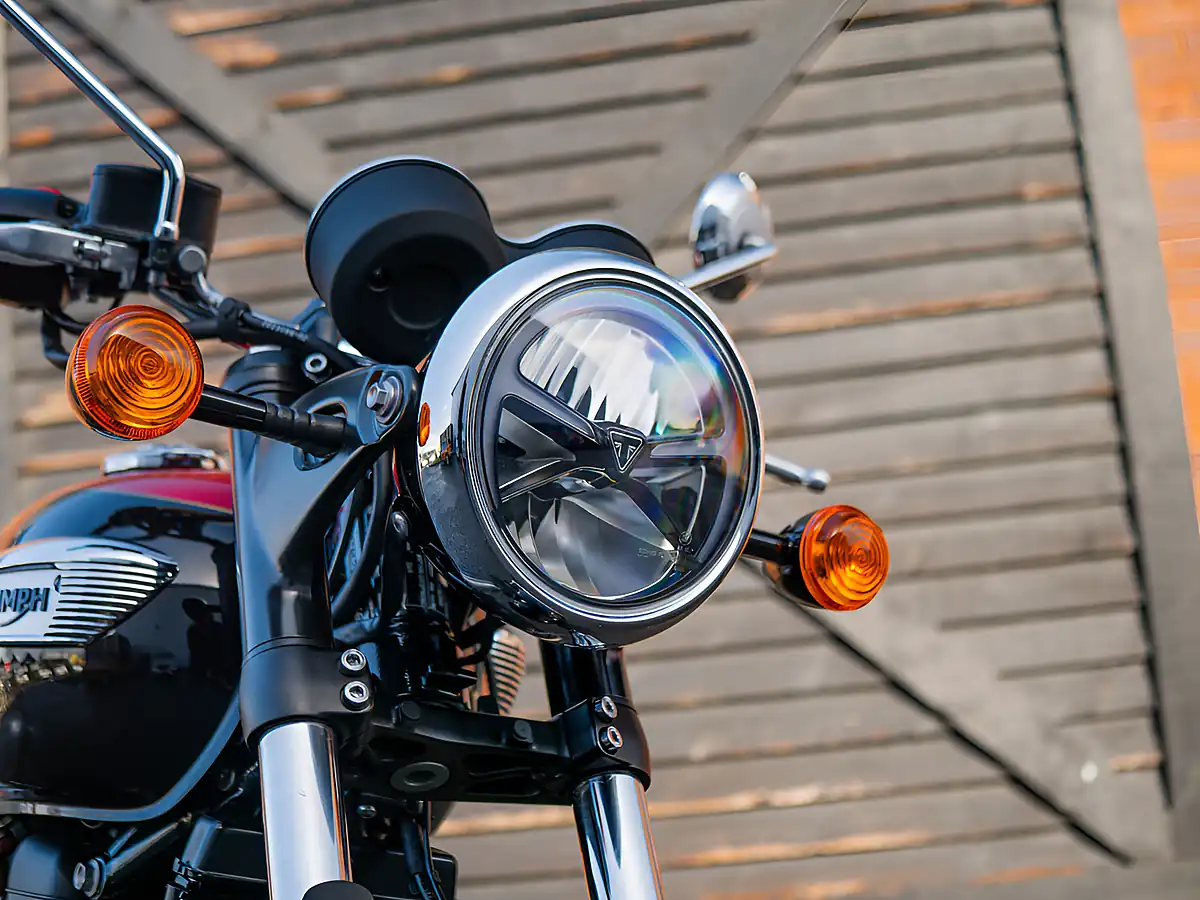Used 2026 Triumph Bonneville T100 Stone Grey - Interior and Exterior details 5