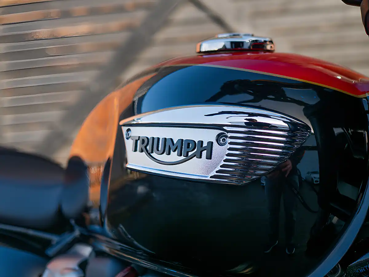 Used 2026 Triumph Bonneville T100 Stone Grey - Interior and Exterior details 9