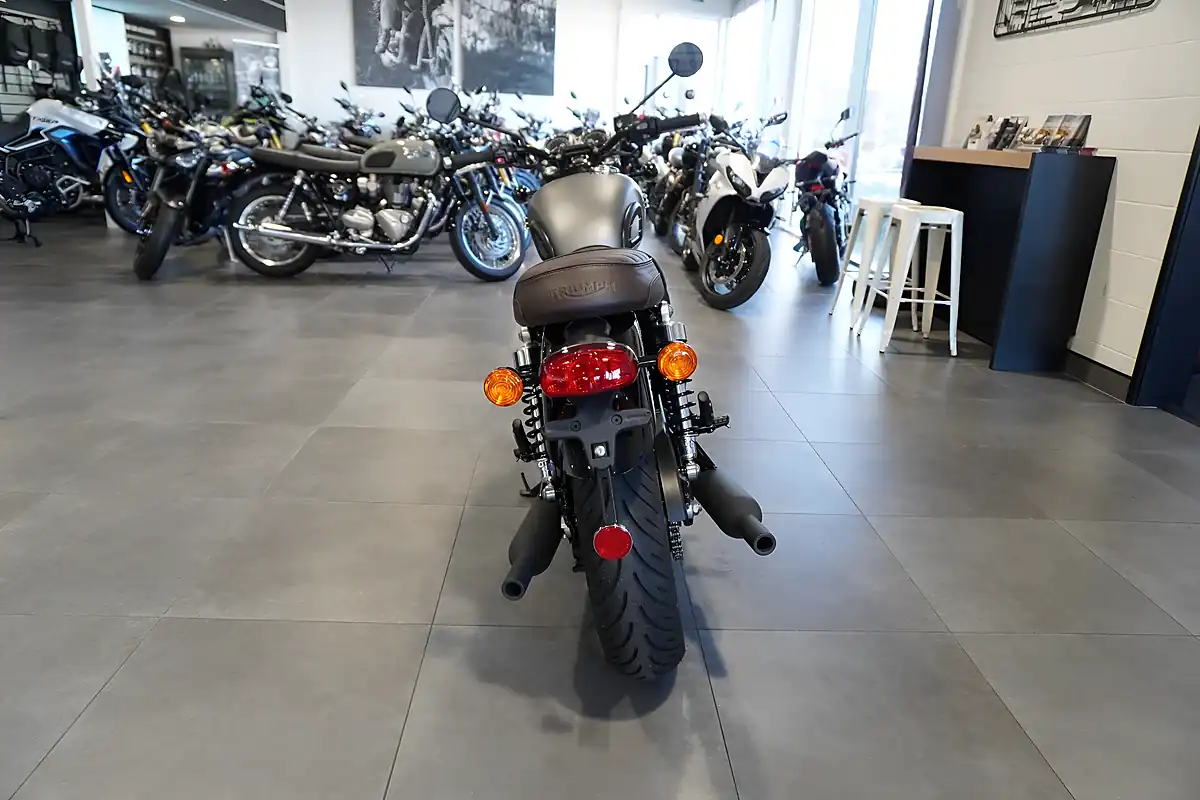 Used 2026 Triumph Bonneville T120 Black Black/Grey - Interior and Exterior details 4