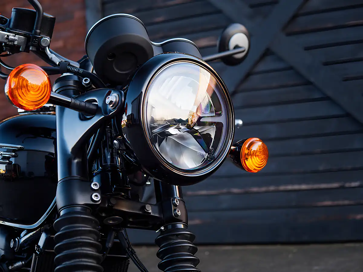 Used 2026 Triumph Bonneville T120 Black Jet Black - Interior and Exterior details 5
