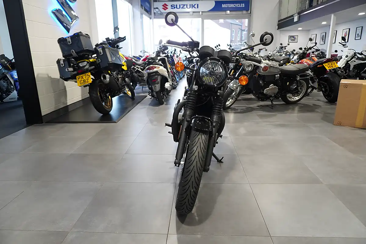 Used 2026 Triumph Bonneville T120 Black Jet Black - Interior and Exterior details 3