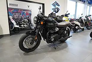 Used 2026 Triumph Bonneville T120 Black Jet Black - Interior and Exterior details 6