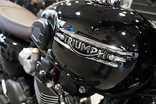 Used 2026 Triumph Bonneville T120 Black Jet Black - Interior and Exterior details 9