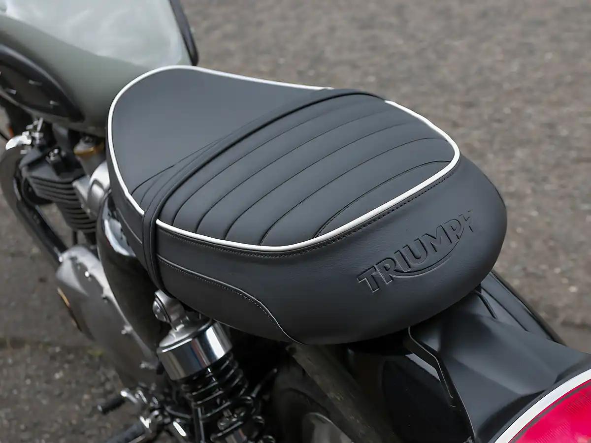 Used 2026 Triumph Bonneville T120 Stone Grey - Interior and Exterior details 20