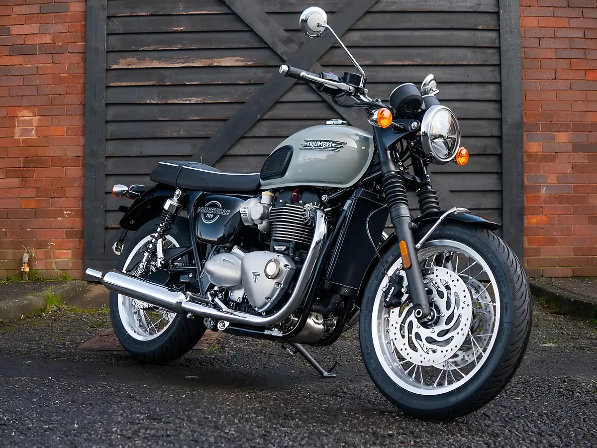 Used 2026 Triumph Bonneville T120 Stone Grey - Front View