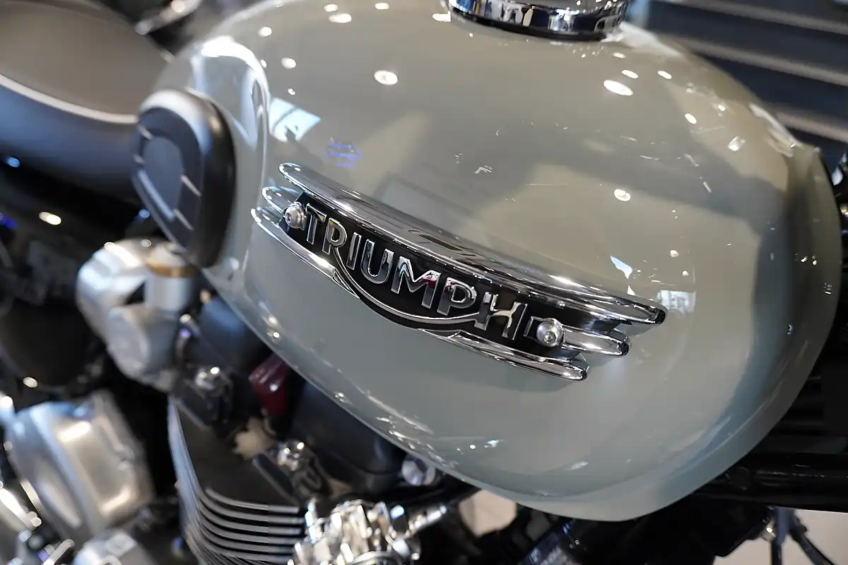 Used 2026 Triumph Bonneville T120 Stone Grey - Interior and Exterior details 9
