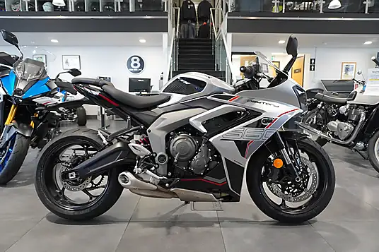2026 Triumph DAYTONA 660