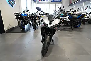 Used 2026 Triumph Daytona 660 Aluminium Silver/ Black - Interior and Exterior details 3
