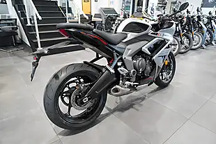 Used 2026 Triumph Daytona 660 Aluminium Silver/ Black - Interior and Exterior details 5