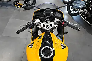 Used 2026 Triumph Daytona 660 Cosmic Yellow - Interior and Exterior details 7