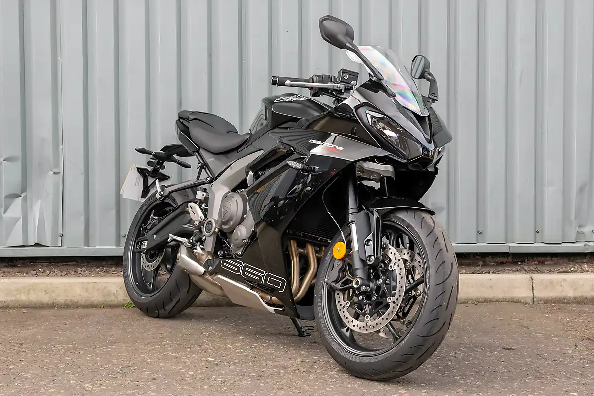 Used 2026 Triumph Daytona 660 Sapphire Black - Interior and Exterior details 2