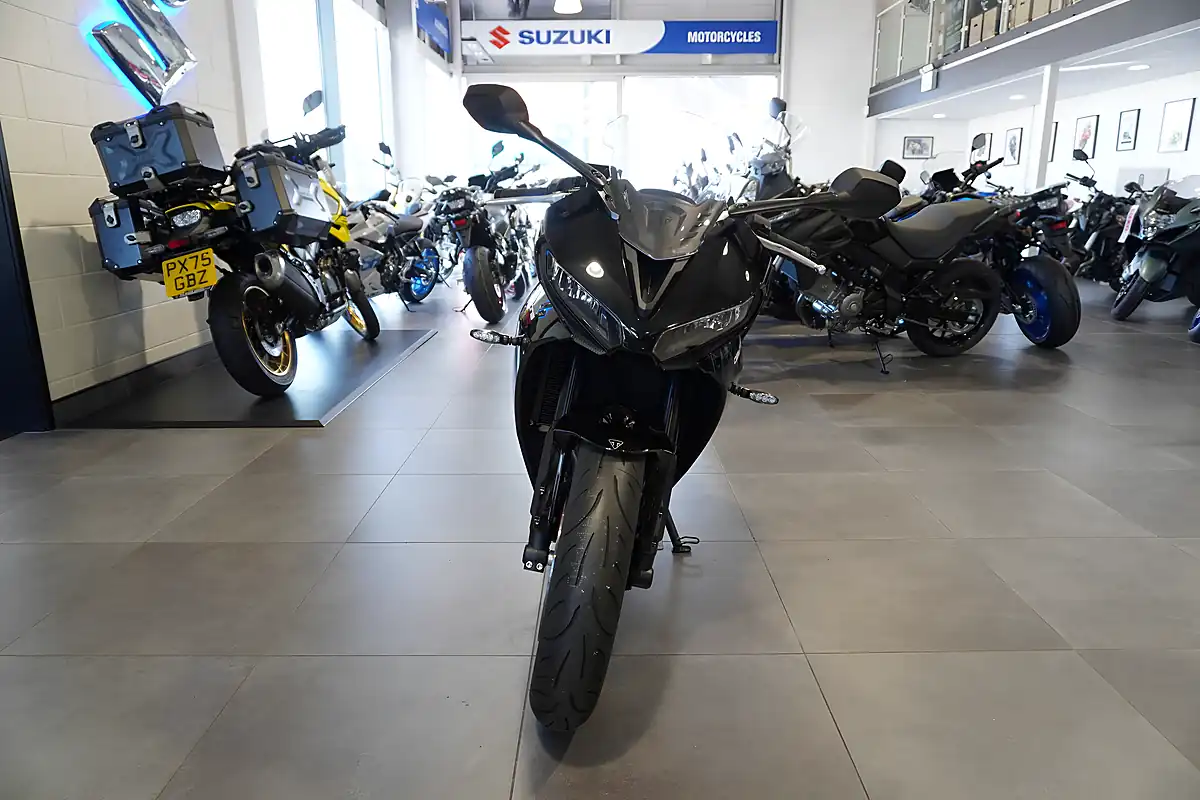 Used 2026 Triumph Daytona 660 Sapphire Black - Interior and Exterior details 3