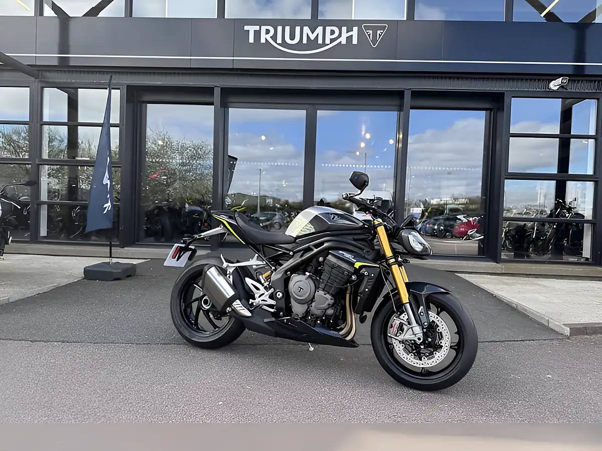 Used 2026 Triumph Rocket 3 Storm GT - Interior and Exterior details 5