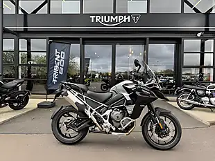 Used 2026 Triumph Rocket 3 Storm GT - Interior and Exterior details 3