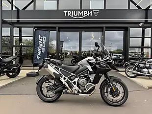 Used 2026 Triumph Rocket 3 Storm GT - Interior and Exterior details 3