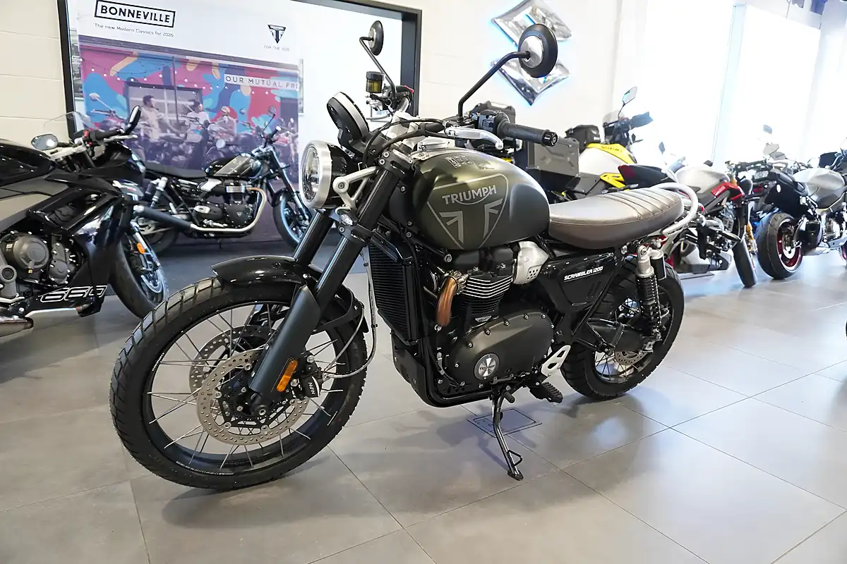 Used 2026 Triumph Scrambler 1200 X Matt Khaki Green - Interior and Exterior details 6