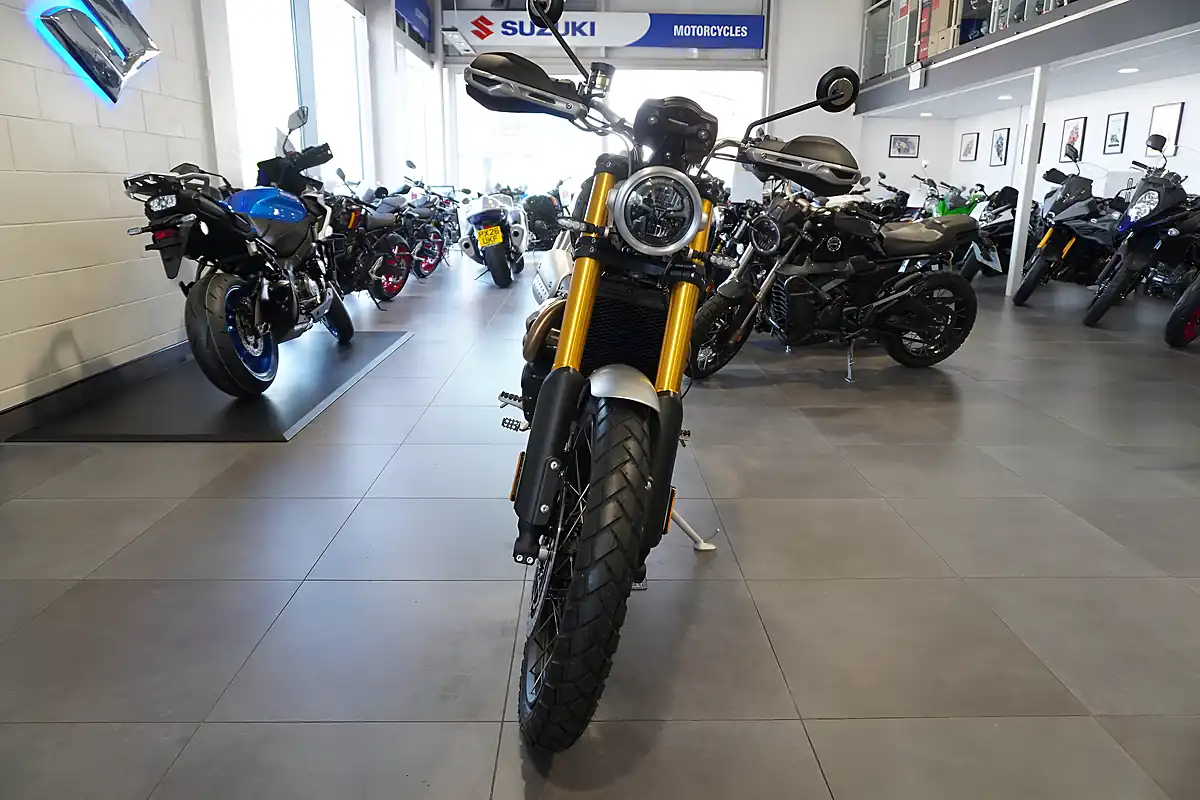 Used 2026 Triumph Scrambler 1200 Xe Jet Black - Interior and Exterior details 3