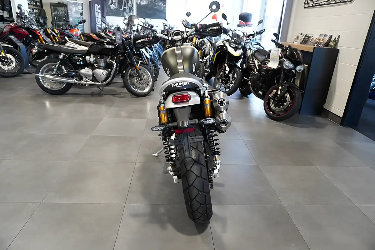 Used 2026 Triumph Scrambler 1200 Xe Khaki Green/White - Interior and Exterior details 4