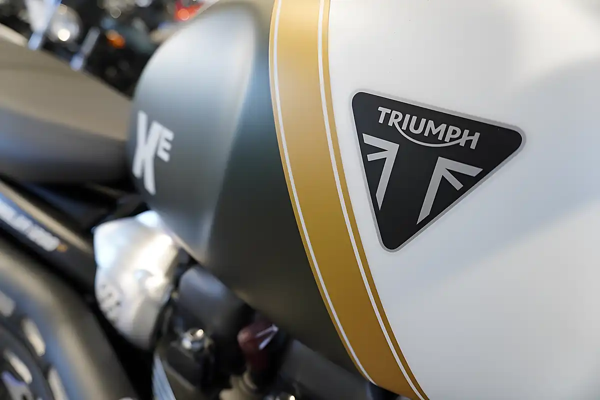 Used 2026 Triumph Scrambler 1200 Xe Khaki Green/White - Interior and Exterior details 9