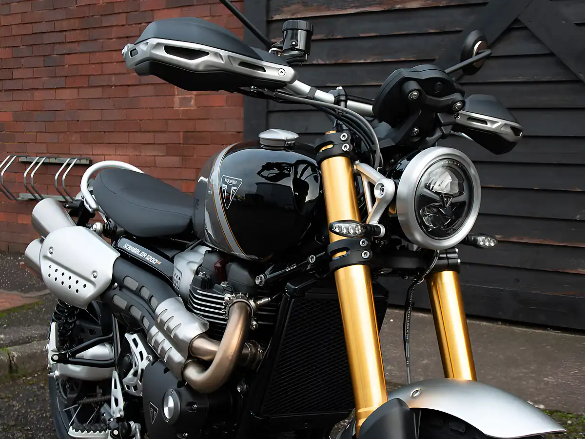 Used 2026 Triumph Scrambler 1200 Xe Silver Ice & Phantom Black - Interior and Exterior details 3
