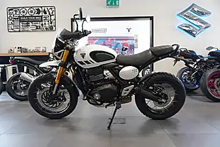 Used 2026 Triumph Scrambler 400 Xc Vanilla White - Interior and Exterior details 2