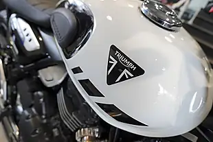 Used 2026 Triumph Scrambler 400 Xc Vanilla White - Interior and Exterior details 9
