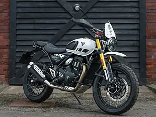 Used 2026 Triumph Scrambler 400 Xc Vanilla White - Interior and Exterior details 4