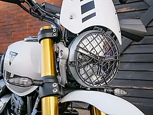 Used 2026 Triumph Scrambler 400 Xc Vanilla White - Interior and Exterior details 3