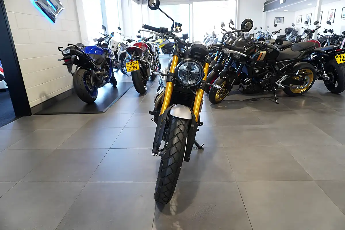 Used 2026 Triumph Scrambler 900 Matt Khaki Green/ Black - Interior and Exterior details 3