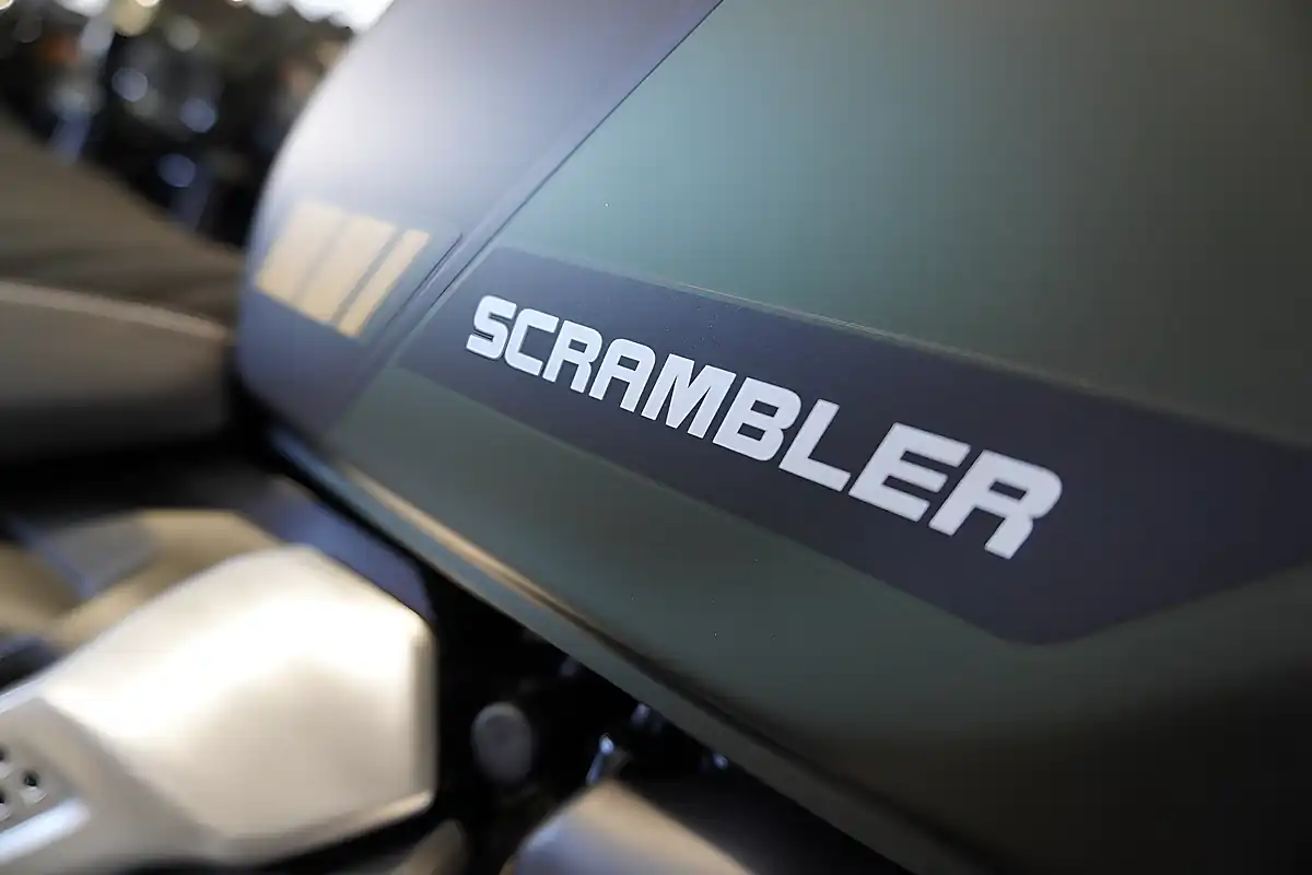 Used 2026 Triumph Scrambler 900 Matt Khaki Green/ Black - Interior and Exterior details 8