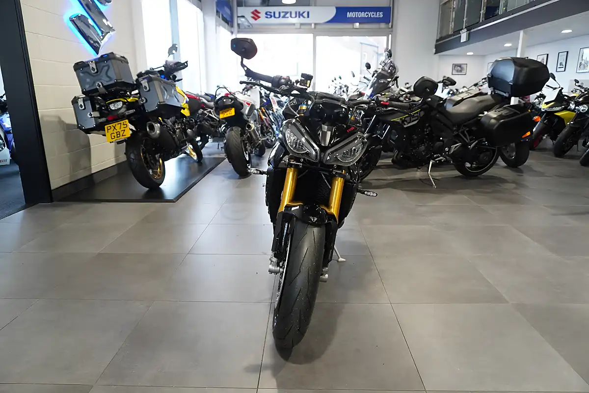 Used 2026 Triumph Speed Triple 1200 RS Jet Black - Interior and Exterior details 3